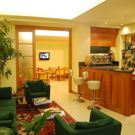 Hotel Gala Пезаро Экстерьер фото