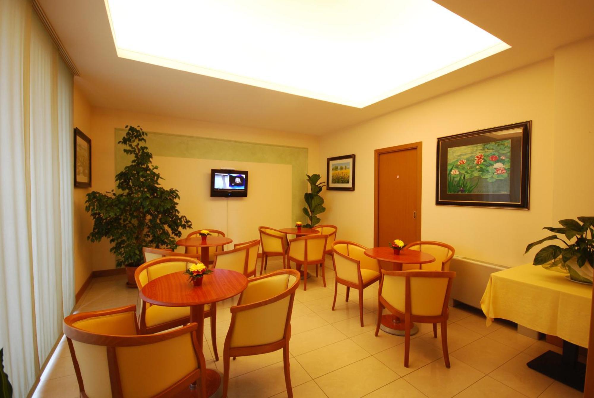 Hotel Gala Пезаро Экстерьер фото
