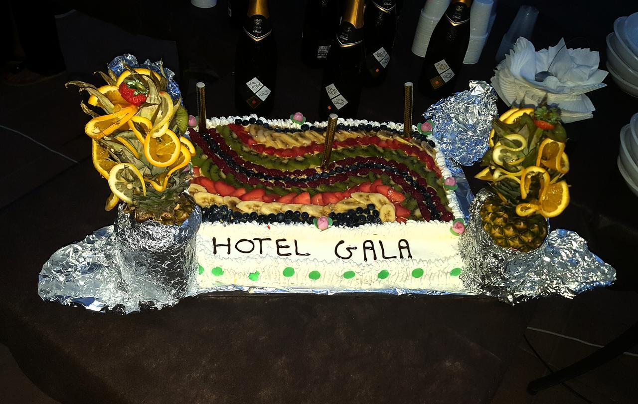 Hotel Gala Пезаро Экстерьер фото
