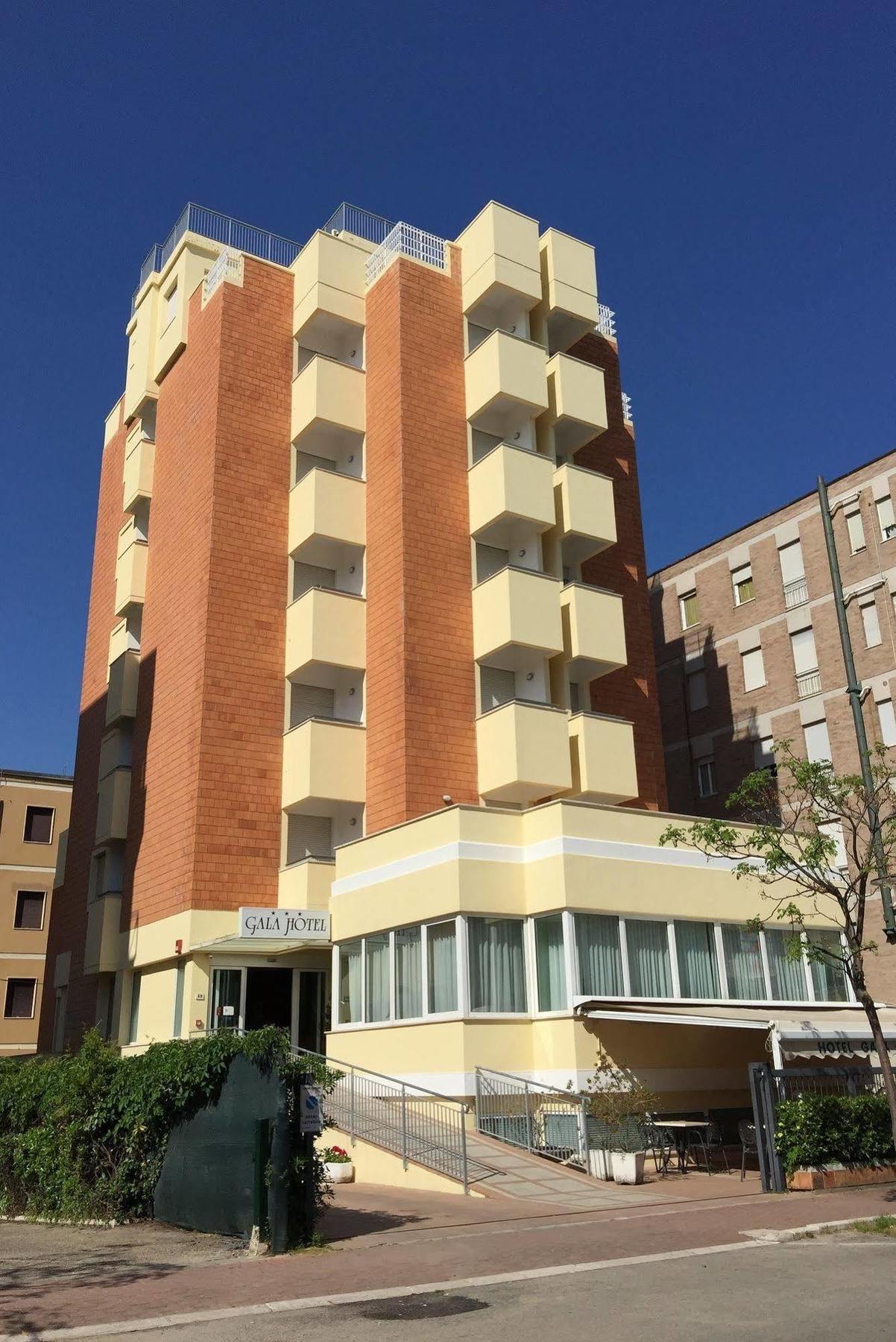 Hotel Gala Пезаро Экстерьер фото